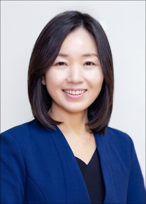 [정윤희의 문화민주주의]문화정책의 기초가 되는 책문화생태계